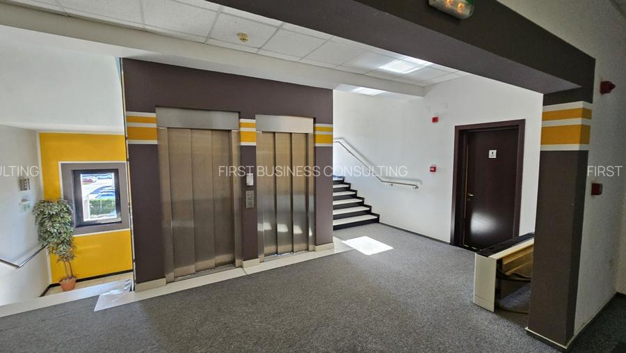 Spatiu de Birour in Cladire de Birouri 130 mp - 11