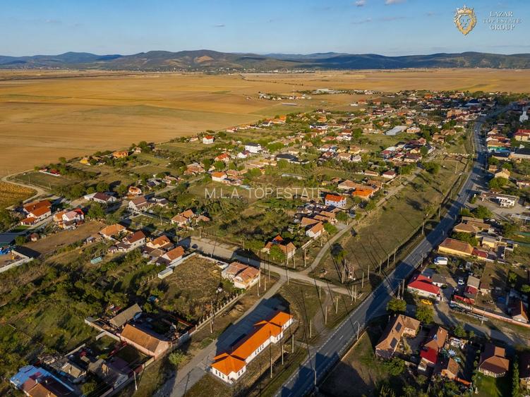 Teren Intravilan De Vanzare Sambateni - 10