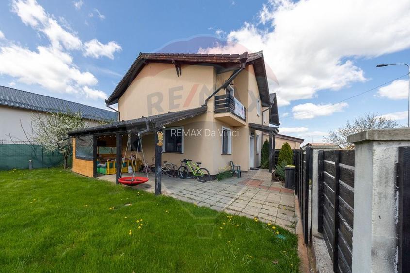 Casă / Vilă cu 4 camere de vânzare in Sanpetru - 11