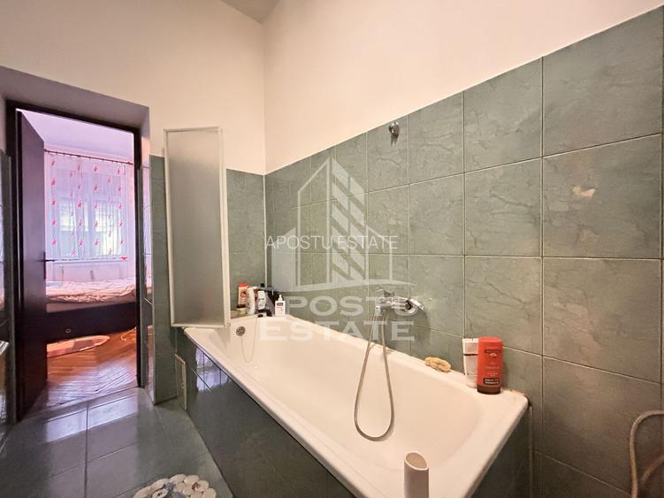 Apartament spațios 4 camere, 2 băi, parteer inalt în Piata Maria - 9