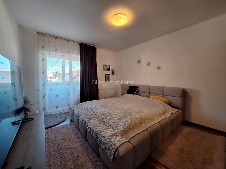 Apartament cu 2 camere, decomandat, 2 balcoane, zona Porii - 3