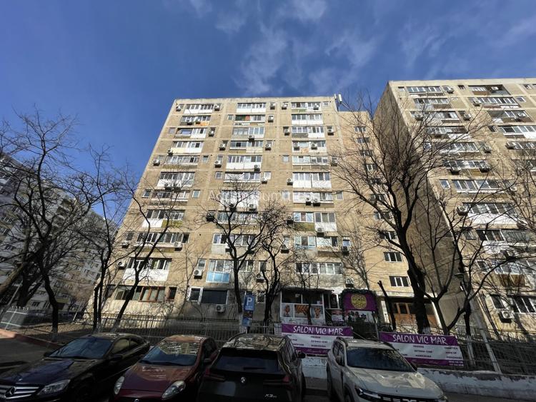 Auchan-Vitan Garsoniera 30 mp,mobilata si utilata,etaj 8/10,comision 0% - 19