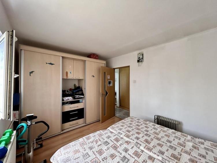 Apartament 2 camere, semidecomandat, Vest, Ploiesti