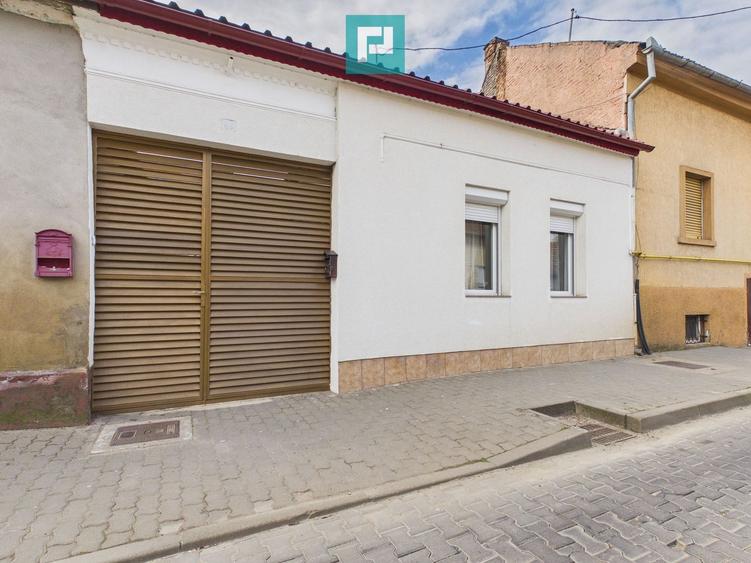Apartament 2 camere parter în Arad, zona Boul Roșu