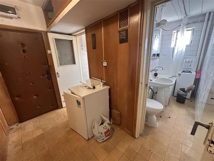 2 camere etaj 3 aproape de Colegiul Banatean