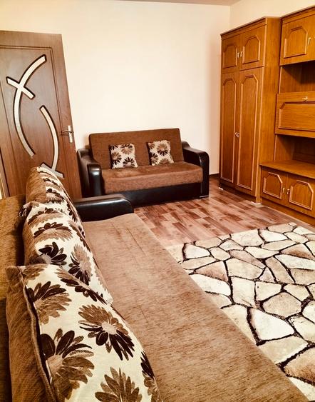 Garsoniera Vitan - Auchan, decomandată, mobilată si utilată modern, libera