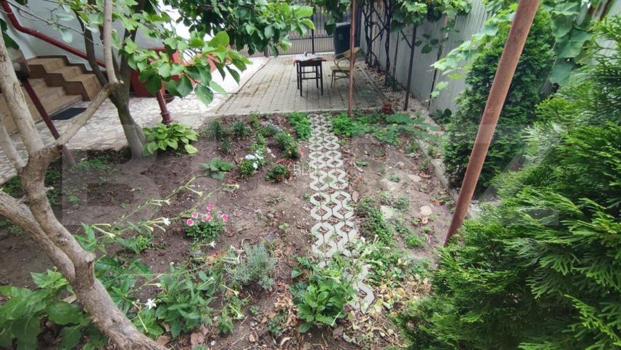 Casa 7 camere, 280mp, zona Brazda lui Novac - 13