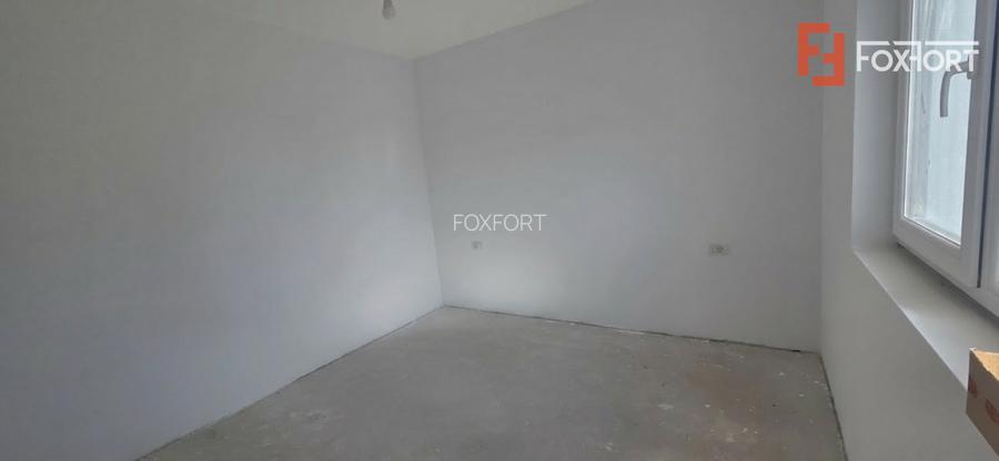 Duplex plan parter, despartit prin camera tehnica - Mosnita Noua - 11