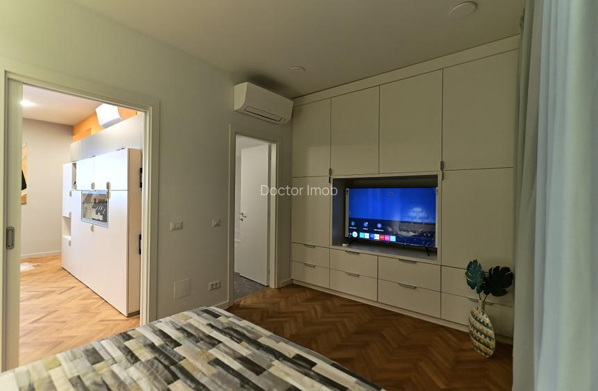 Rafinament, liniște și spațiu exterior privat în centrul Bucureștiului - 16