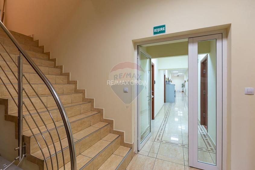 Spatiu comercial de vanzare in Bacau - sediu firma - 8