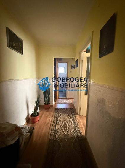 PACII- 3 CAMERE DECOMANDAT, ETAJ 1. - 5