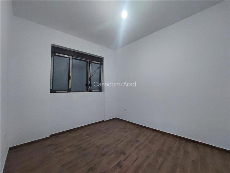 Apartament cu curte privata, zona Bou Rosu, pentru locuit sau afacere - 4