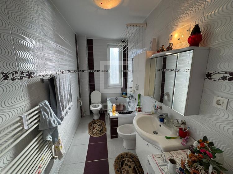 Apartament cu 3 camere || str Florilor