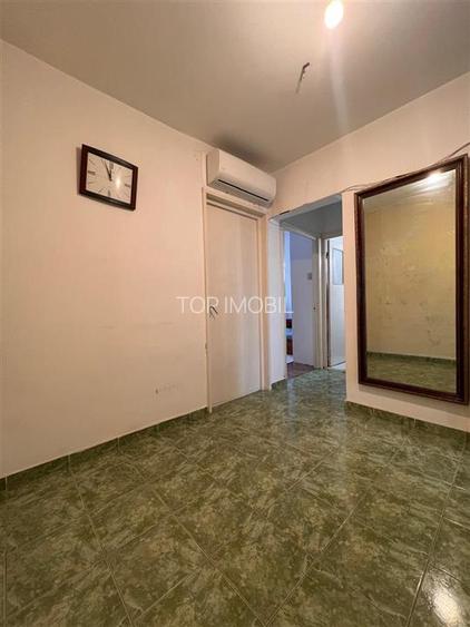Apartament 3 Camere Decomandat - 2 Bai - 6