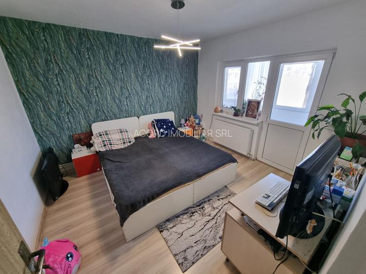 Apartament decomandat 2 camere zona CET - 2