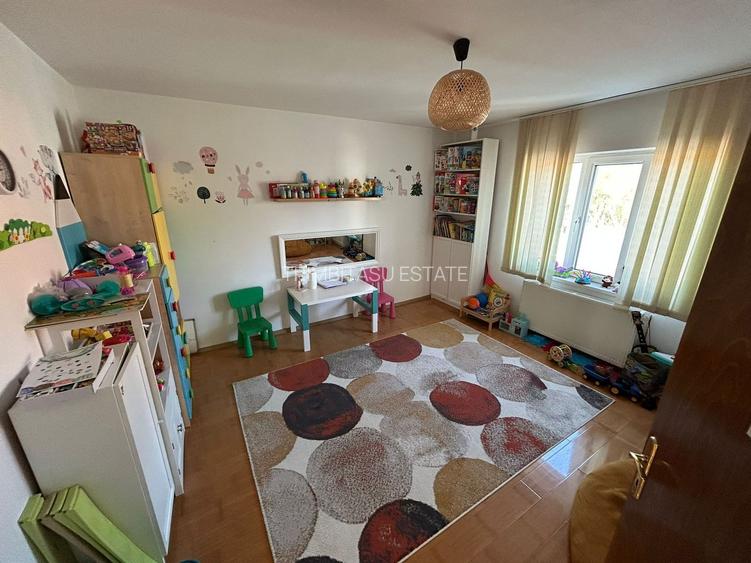 Casa individuala de inchiriat | 300 mp utili - 1000 teren - 8