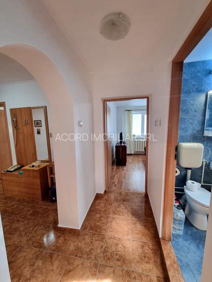 Ultracentral liceul Pedagogic-  apartament 4 camere decomandat - 10