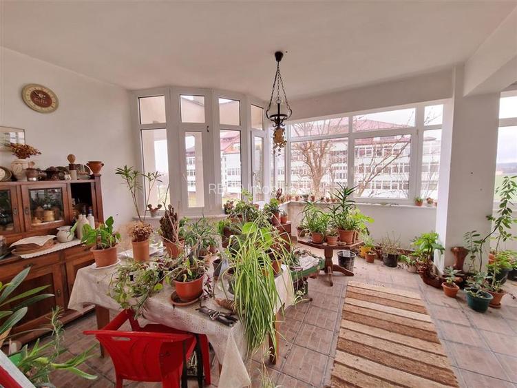 Apartament ultra spatios, de 222 mp utili+terasa foarte mare, inchisa, in Baile - 11