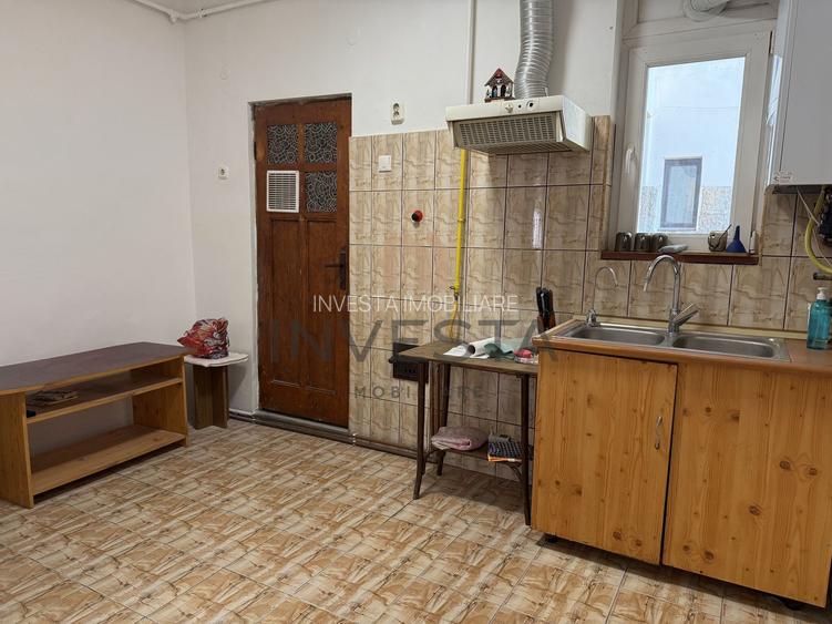 Apartament de 3 camere in vila, pe strada Emil Racovita! - 1