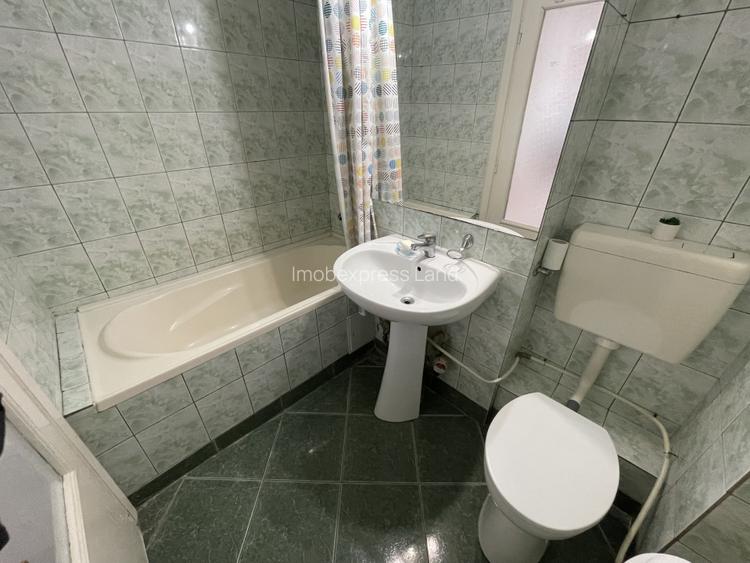 2 camere Decomandate zona Dacia  - 8