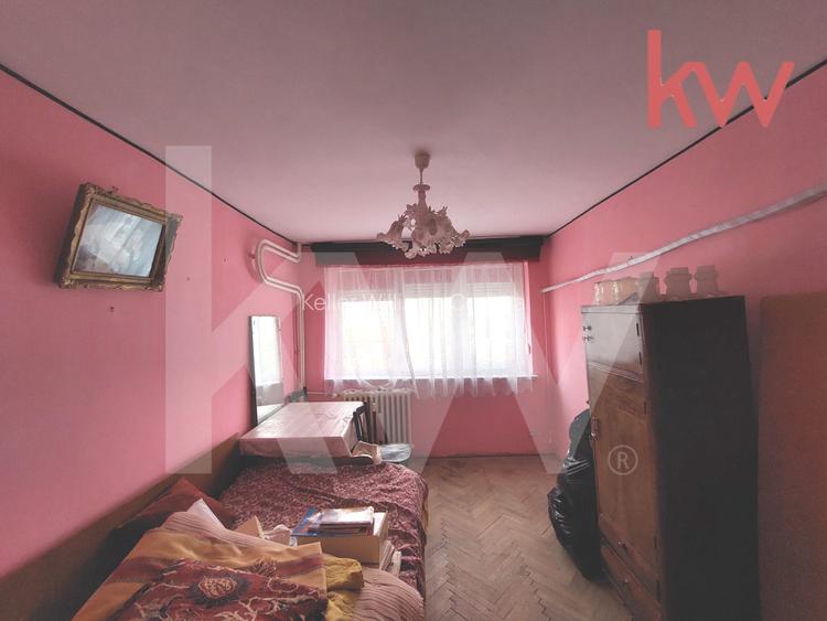 Apartament 3 camere decomandat • Sărari • vedere panoramică - 7