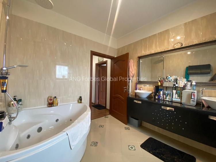 Refugiu elegant cu piscină privată în inima Iancu Nicolae - 32