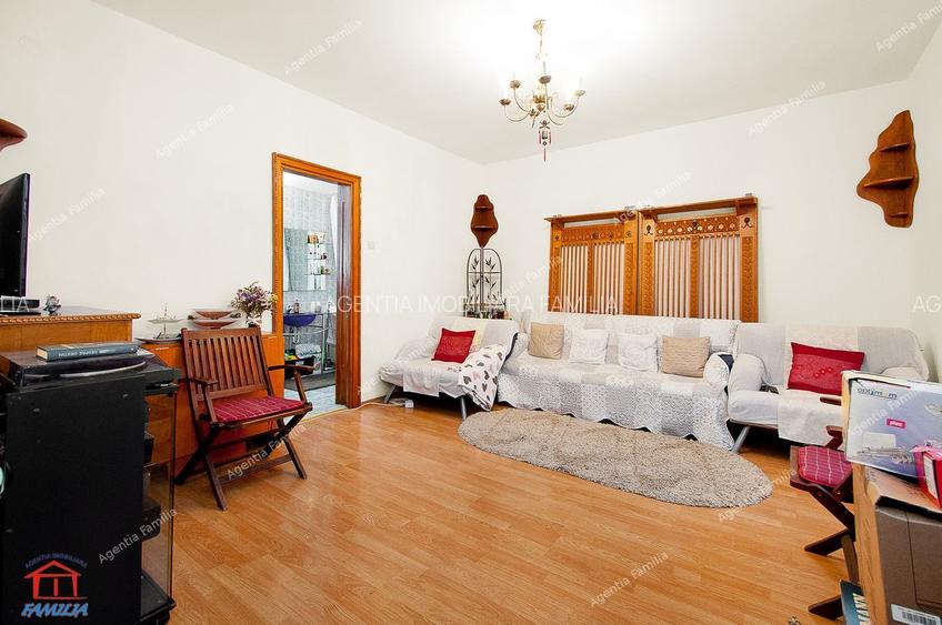 Vila cocheta, situata in centrul istoric al orasului - 2