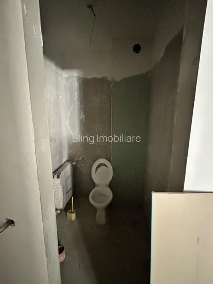 Spatiu comercial semifinisat 62 mp utili plus 20mp terasa Borhanci  - 9