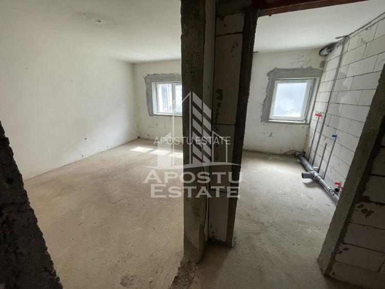 Cladire cu 28 camere, P+1E,  Calea Sagului/CET. - 4