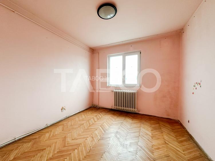 Apartament cu 4 camere decomandate de vanzare cu boxa in Manastur - 3
