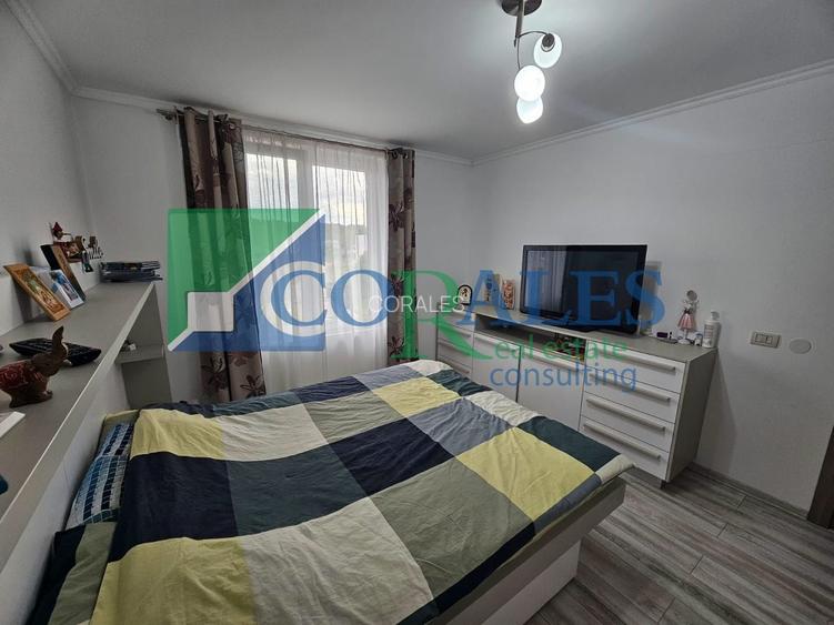 Zona Padurea Verde. In centrul comunei. Dublu front stradal - 6