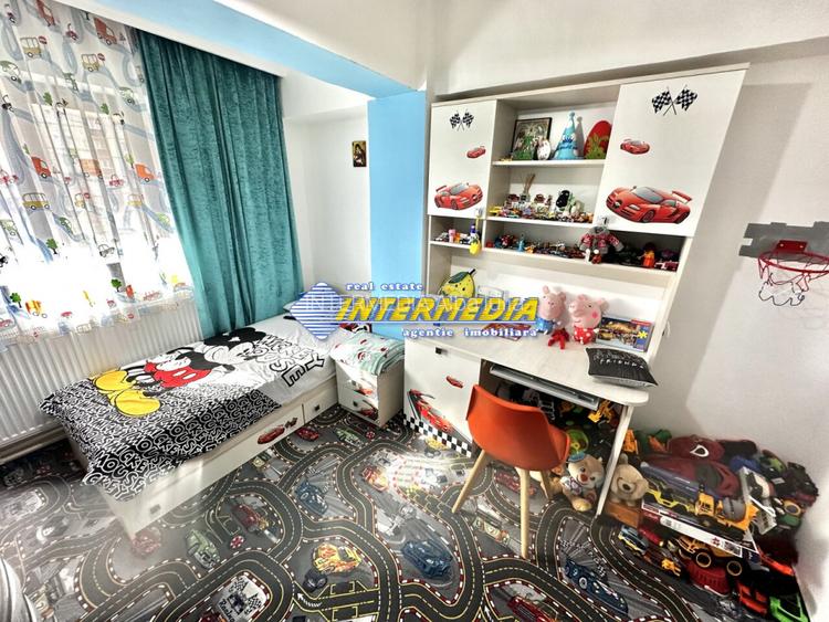 Apartament cu 3 camere decomandat de vanzare ultracentral  mobilat - 8