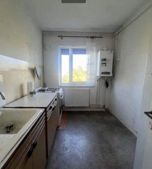 Vânzare apartament 2 camere zona Tomis 3 nerenovat 48 mp