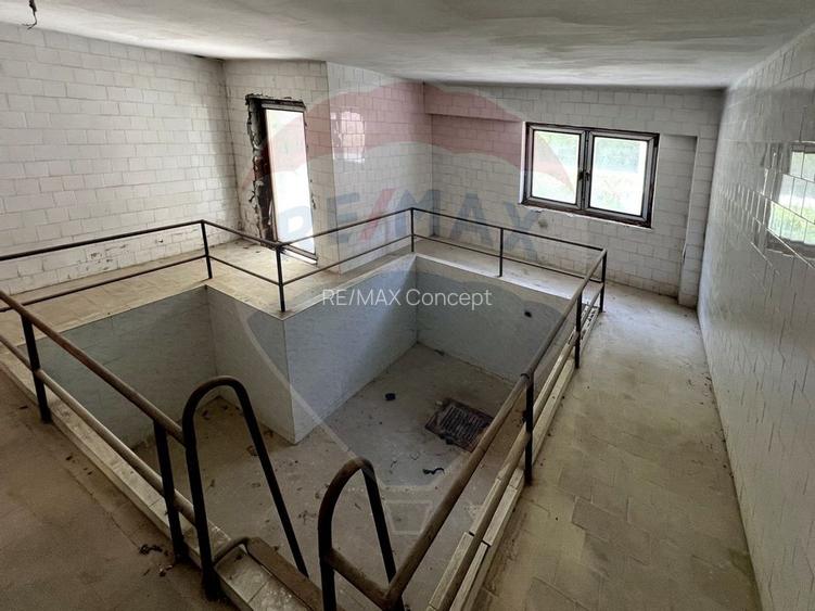 Hotel-bază de tratament, edificat în zonă cu ape sulfuroase - 12