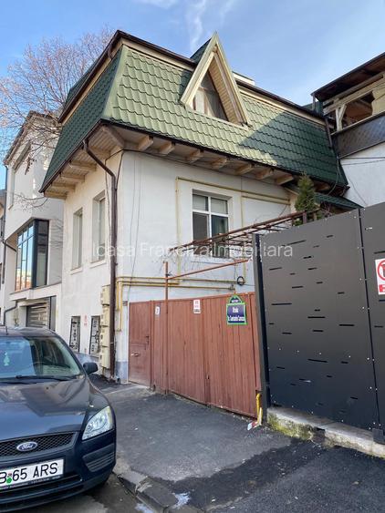 Casă  Parter + Etaj/ 64 mp/ loc parcare in curte/ Dr  Constantin Caracas - 3