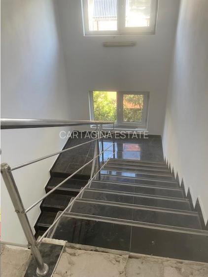 Vila Pipera P+1+M central - 450mp util   1000mp teren - 12