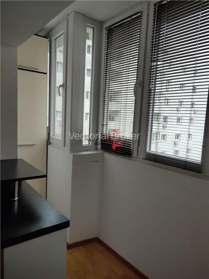 Garsoniera Dristor Metrou Bloc Mixt  Constructie 1986 Mobilata si Utilata 42MP - 2