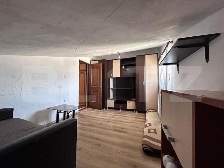Apartament 4 camere, etaj 4, 56 mp utili + mansarda, zona Împăratul Traian