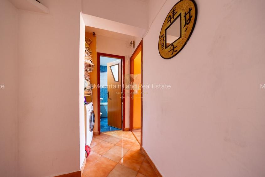 Apartament 3 camere, vedere superbă, Răcădău, str. Carpenului - 12