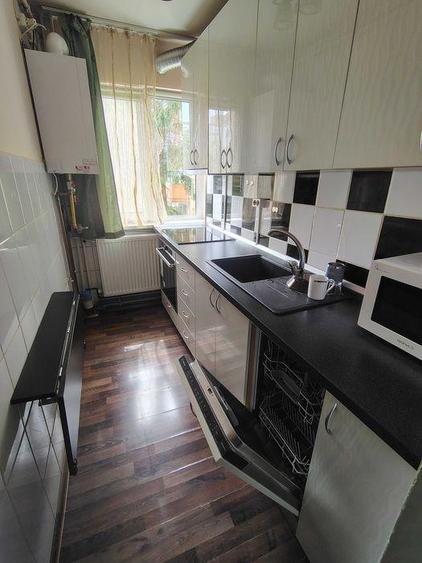 Apartament cu Centrala Proprie Bloc Izolat