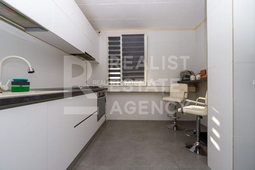 V&acirc;nzare, apartament, 3 camere, zona Drumul Taberei - 2