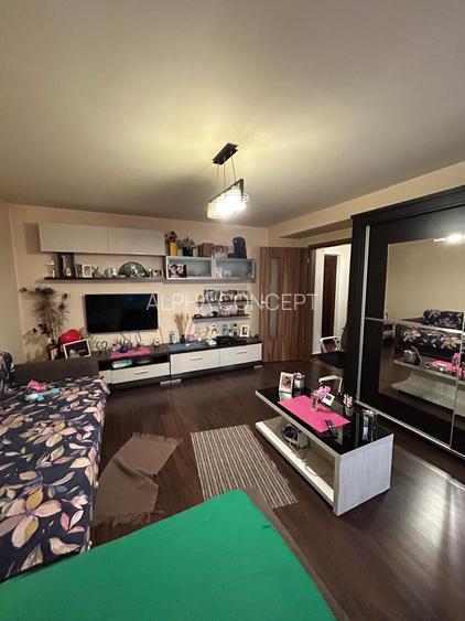 GARSONIERA DECOMANDATA - DEZROBIRII // INEL I - 2