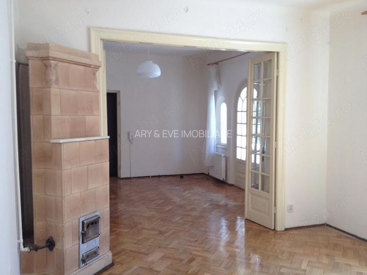 Apartament în Vilă Domenii-Cașin | 3 Camere, Curte 250mp & 4 Locuri Parcare - 7