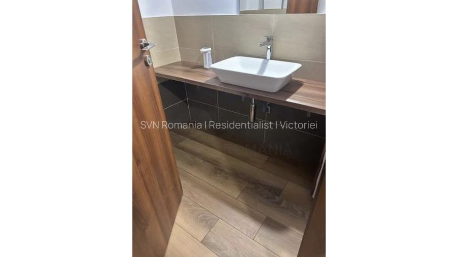 REV2004778 Vila 6 camere zona Baicului - Obor 280 mp - 11