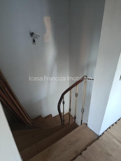 VILĂ DE VÂNZARE – ZONA UNIVERSITATE / CENTRU VECHI / KM 0 - 3