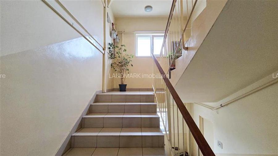 COMISION 0% APARTAMENT 3 CAMERE CU LIFT C. MARTIRILOR BLOC ANVELOPAT - 16