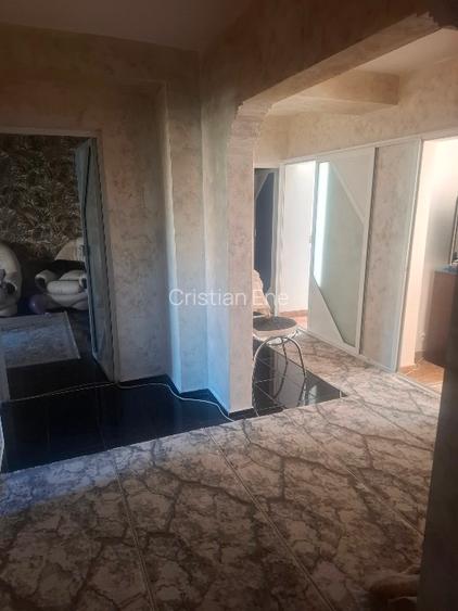 Vând Apartamen 4 camere - 2