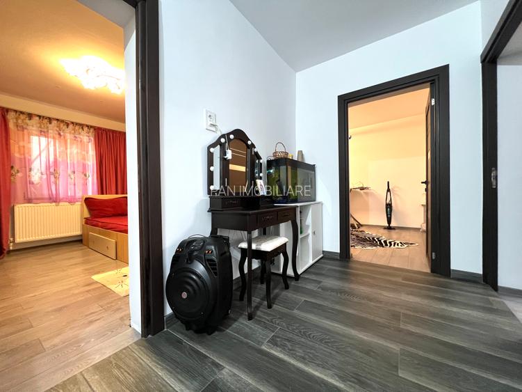 Casa Tuzla – 2 Constructii Individuale – 9 camere – 811mp teren - 11