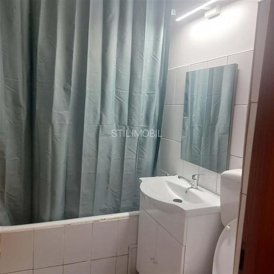 Apartament semidecomandat cu 3 camere - Mircea cel Batran - 399EUR - 10