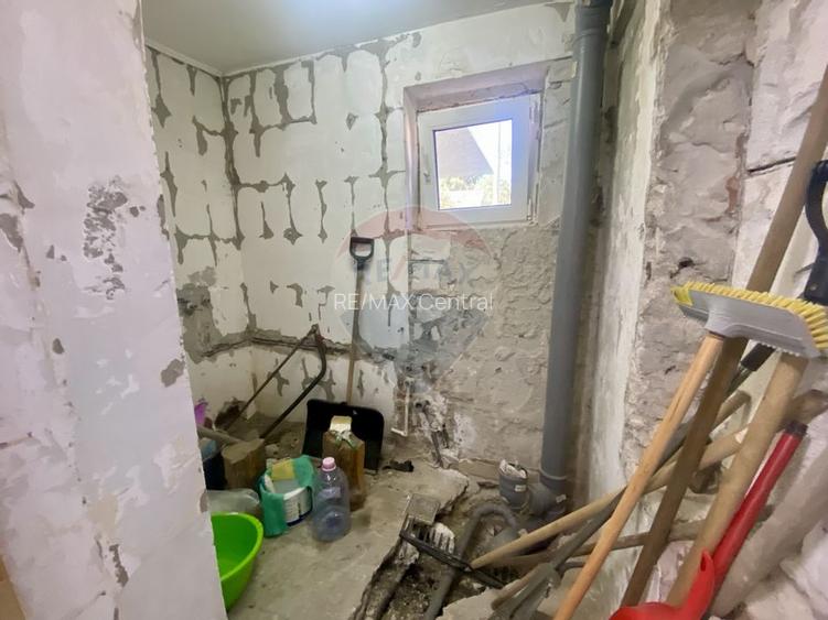 Vilă cu farmec istoric în Bușteni, pensiune sau locuință de vacanță! - 58